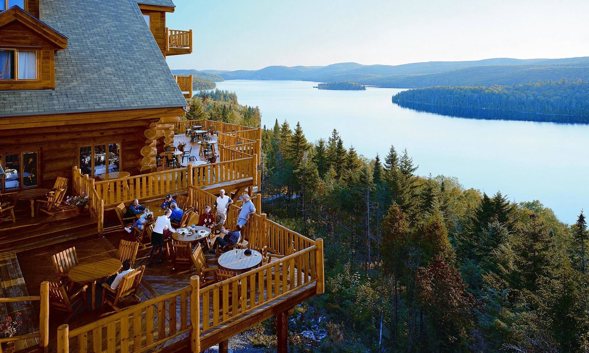 Saint-Alexis-des-Monts Hotel | Hôtel Sacacomie
