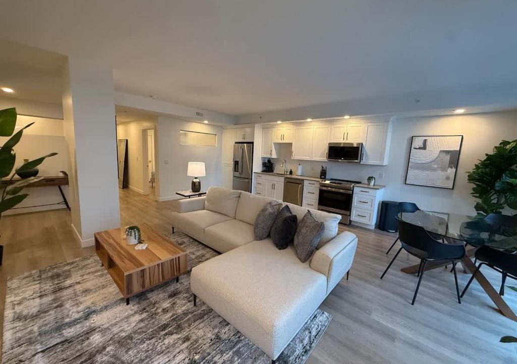 Downtown Halifax Apartment | Halifax Waterfront 2 BR and 2 Bath with 6 appliances