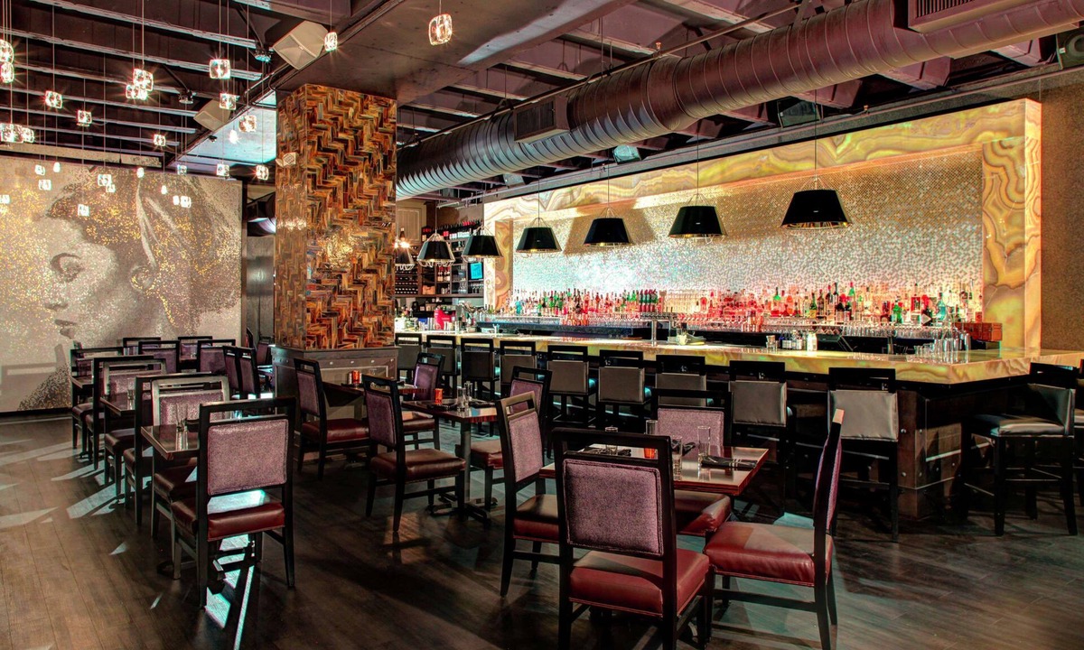 City Center Hotel | Hampton Inn & Suites Richmond - Downtown