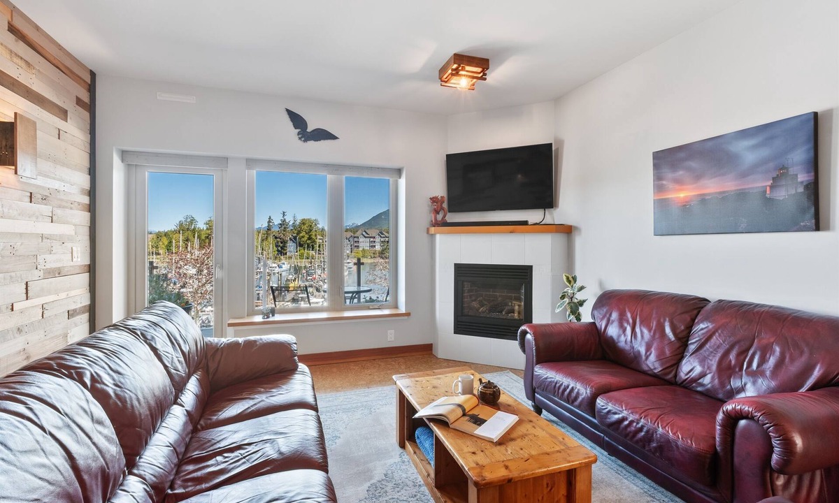 Ucluelet Condo | Harbour Hideaway I Waterfront I Marina I BBQ|View