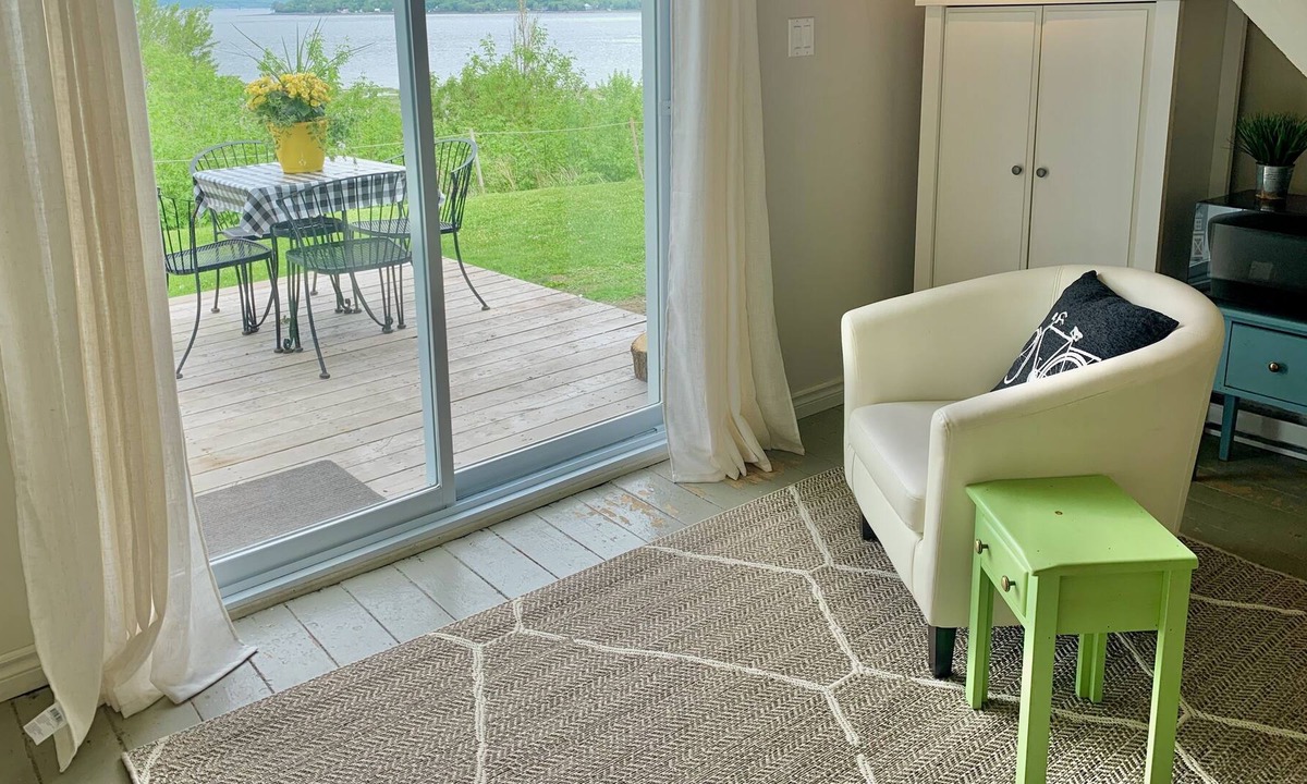 Paine-Sec Apartment | Haven of peace - view of the Lévis river