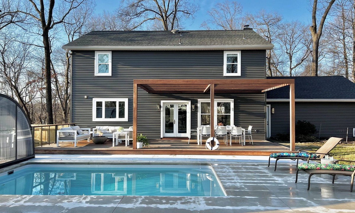 Hummelstown House | Hershey Getaway, heated year-round pool, privacy, gym, close to all attractions