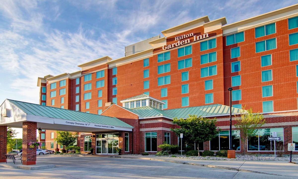 Ottawa Division Hotel | Hilton Garden Inn Ottawa Airport