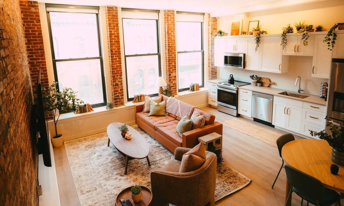 Downtown Halifax Bed & Breakfast | Historic 2BR suite in Halifax w/Free Parking