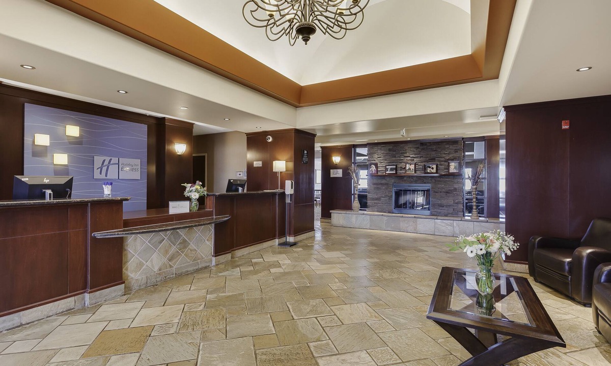 Slave Lake Hotel | Holiday Inn Express & Suites Slave Lake by IHG