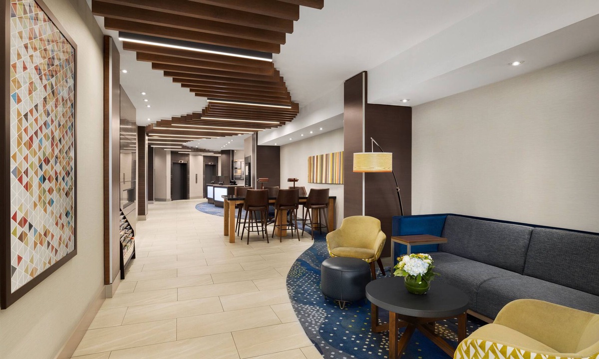 Metrotown Hotel | Holiday Inn Express Vancouver-Metrotown (Burnaby) by IHG