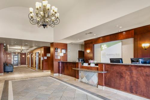 Lloydminster Hotel | Holiday Inn & Suites Lloydminster by IHG