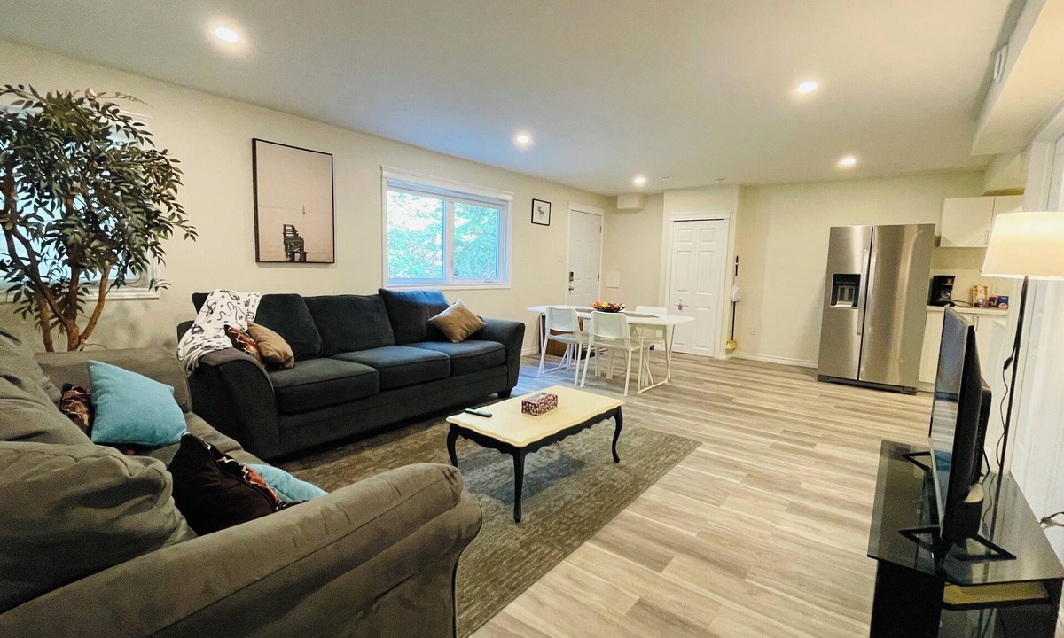 Halifax House | 🏡 Home – Lower Level Walkout 🌿 PrimeLocation | 2 Large Bedrooms | 1 Full Bath
