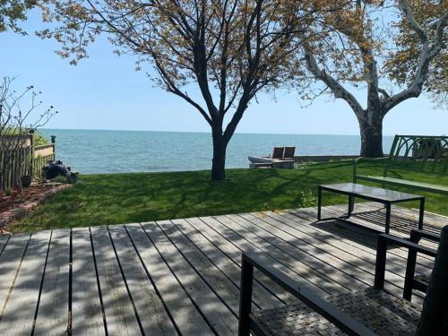 Ruthven House | "Hook, Line,& Sinker"-At the edge of Erie 7 plus 1