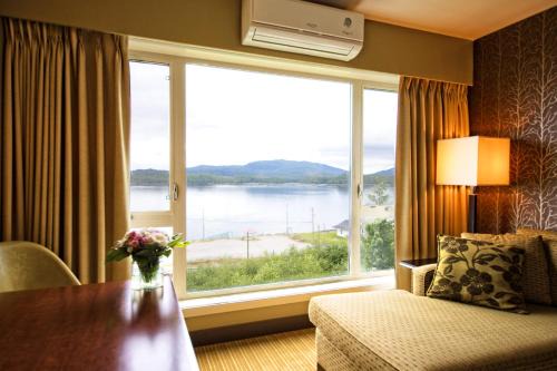 Prince Rupert Hotel | Inn on the Harbour