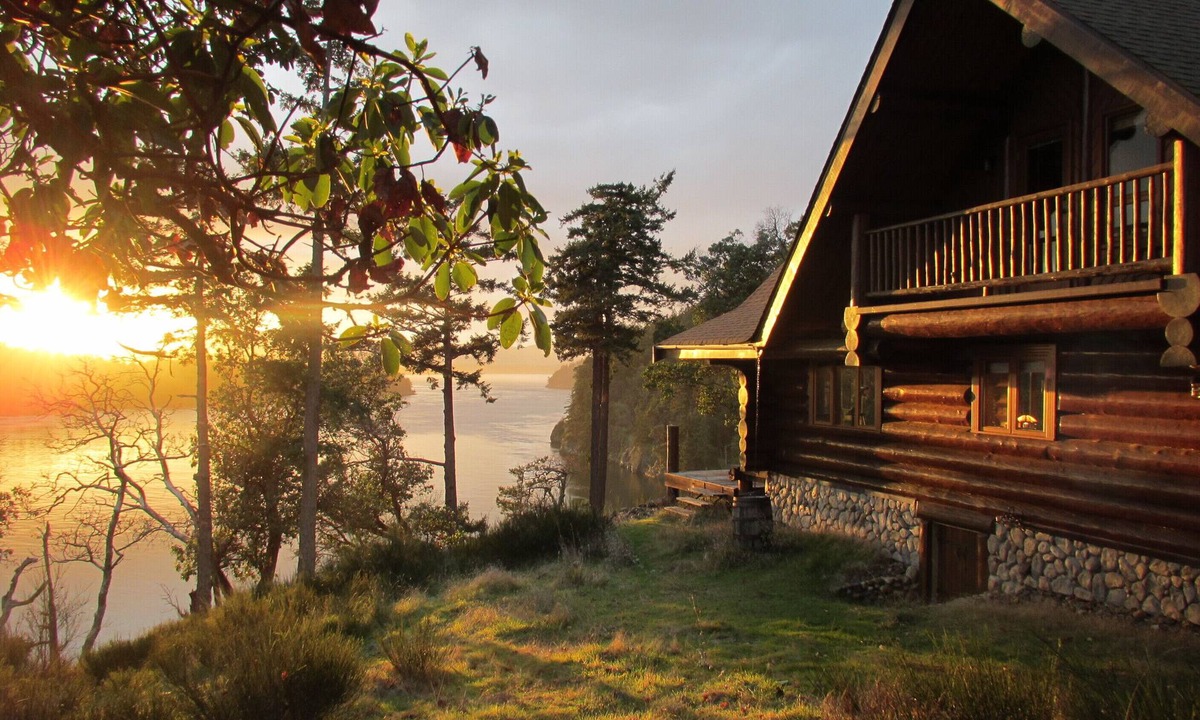 Sturdies Bay Ski Chalet | InTheBluff - Galiano's Oceanside Log Chalet