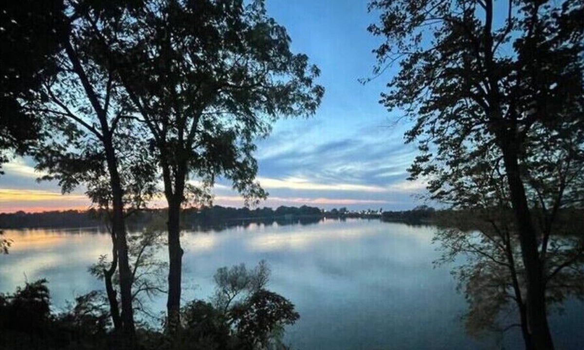 Jordan Harbour Bed & Breakfast | Jordan Station, Private King Suite with Parking & Harbour/Lake Views