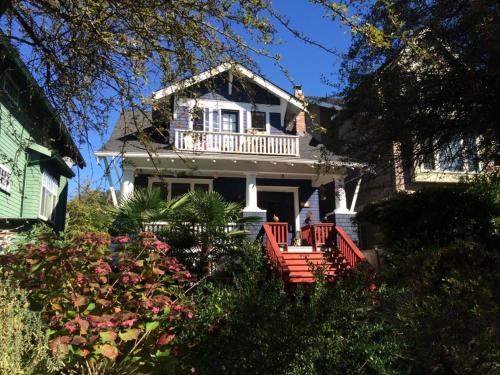 Kitsilano House | Kitsilano Heritage Home - Avail for World Cup 2026