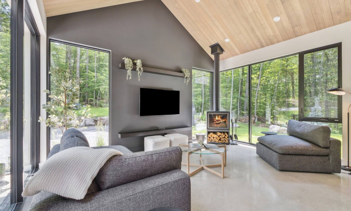Lac Superieur Village Ski Chalet | Löyly – Spa Sauna Nature | Mont-Tremblant