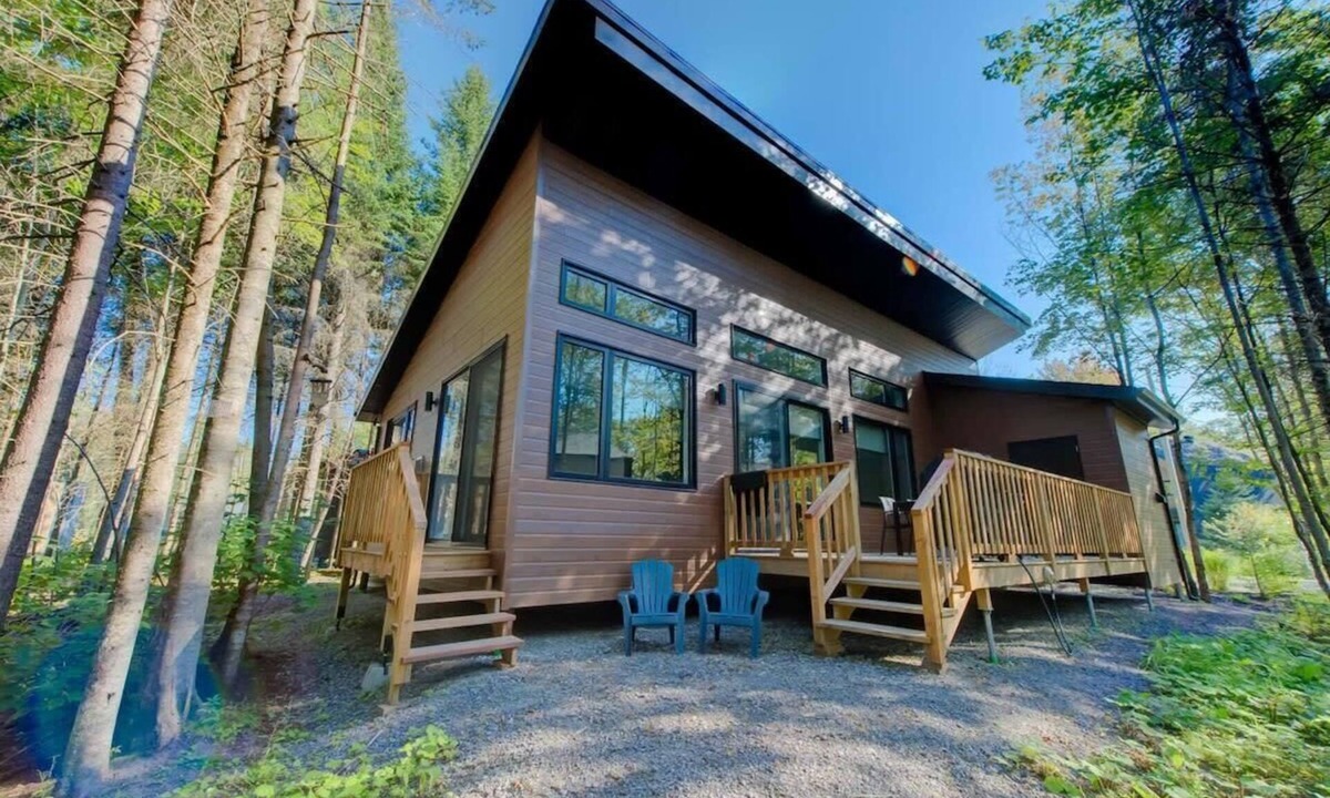 Pont-Rouge Ski Chalet | L'Escapade du Domaine - Peaceful Nature Stay