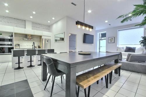 Plateau Mont Royal Apartment | L'exclusif du Plateau