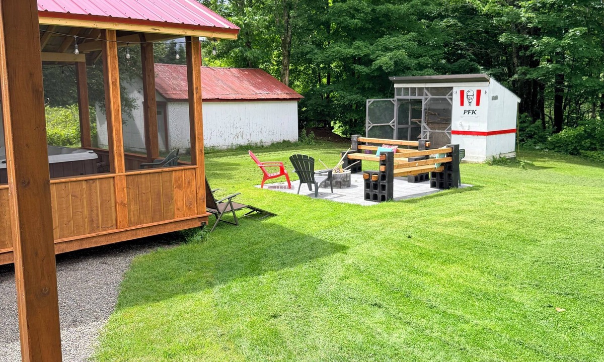 Saint-Gabriel-de-Valcartier House | La Beauchemin - À Chacun Son Shack