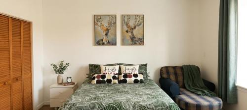 La Cite-Limoilou Apartment | La Vie en Rose Cozy Suite #3 in Downtown Quebec