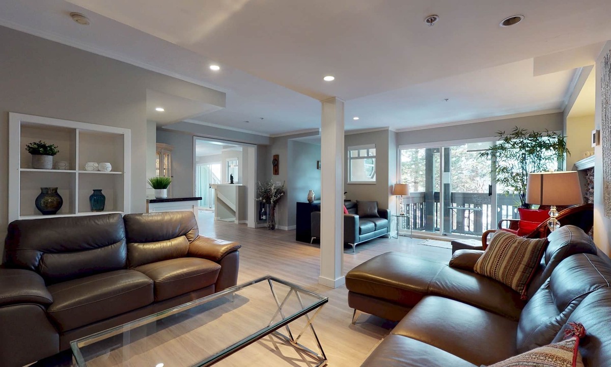 Village North Apartment | LAGOONS 20 | Village location | Rare 5BDR Condo With Private Hot Tub |