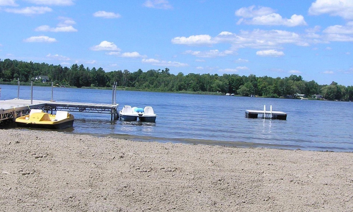 Lakefield Ski Chalet | Lakefront Cabin with Boat Beach and Swimming