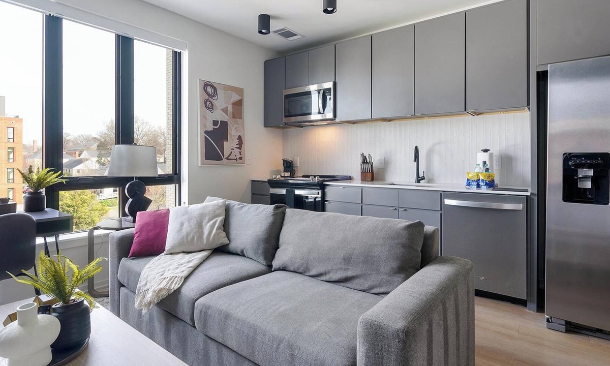 Durham Apartment | Landing | Stylish Studio, Rooftop Lounge, Pool