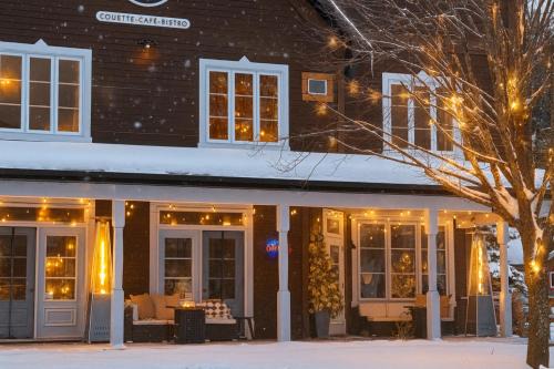 Mont-Tremblant Hotel | Le 900 Tremblant Inn Café and Bistro