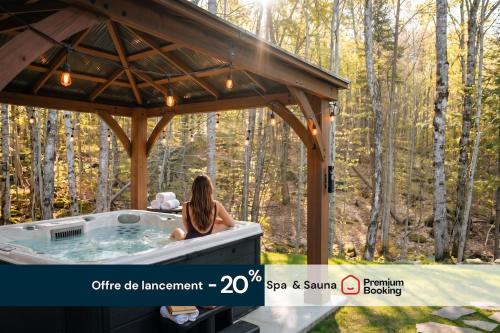 Saint-Faustin-Lac-Carre Ski Chalet | Le Miléna with Private SPA & Sauna, Golf & Pool