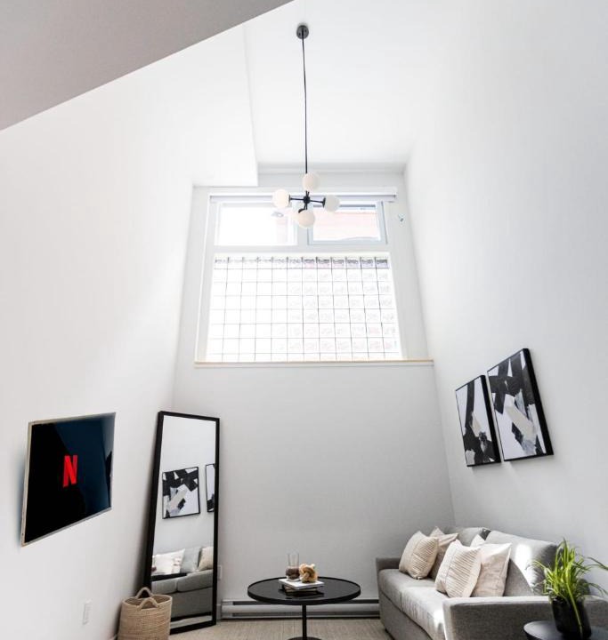 Mile End Apartment | Le Mile End by M11 - Modern Luxe 1BDR with Sofa Bed