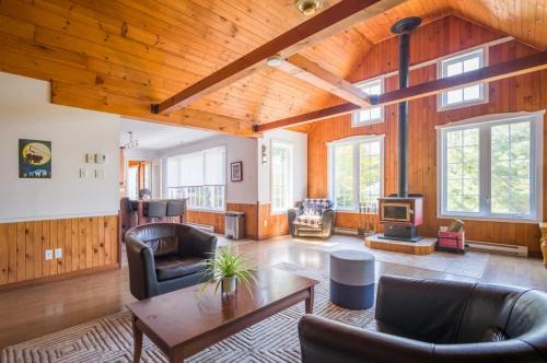 St-Adolphe-d'Howard House | Le rocher - St-Adolphe