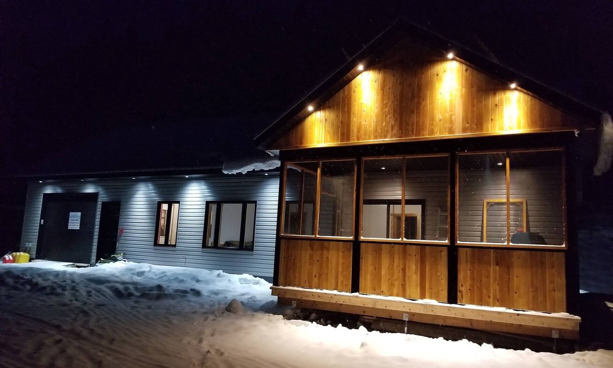 Lamarche Ski Chalet | Les chalets Amarok Chalet "Aux pieds chauds" Nature forêt lac