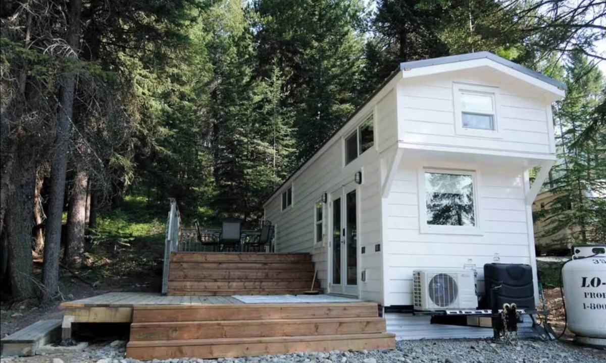 Blairmore House | Lily`s Little Lodge - Tiny Home