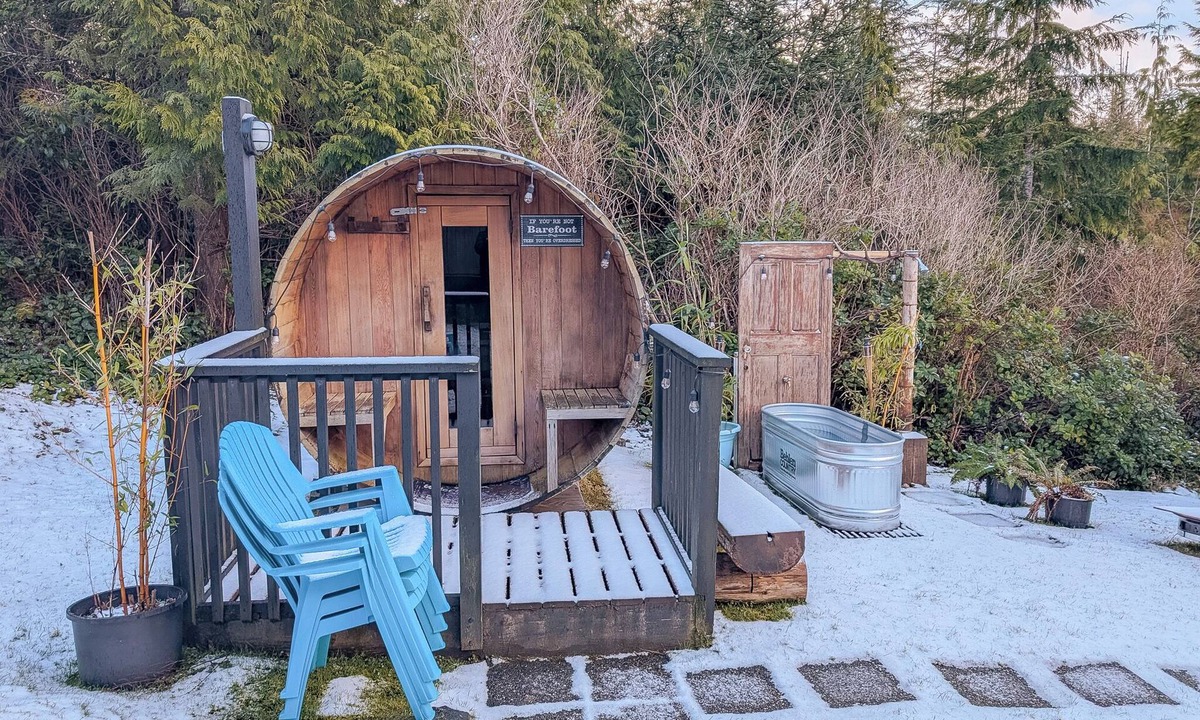Ucluelet Hotel | Little Beach Resort