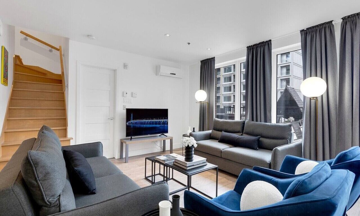 Downtown Montreal Apartment | LiV MTL Downtown Montreal Spacious Urban Suites