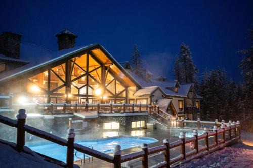 Fernie Resort | Lizard Creek Lodge