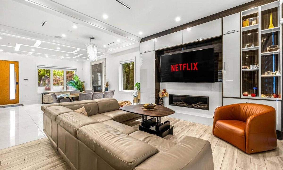 Kitsilano House | Luxurious 4BR| King Bed w/Jacuzzi+Sauna| Rooftop