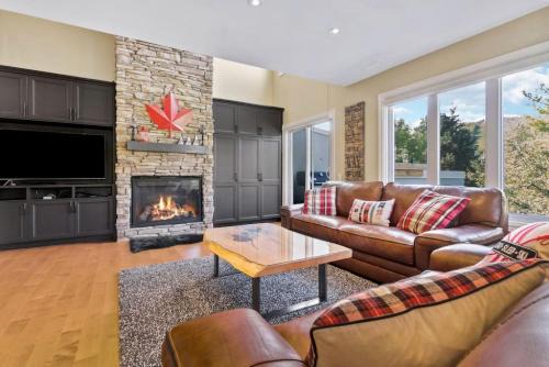 The Blue Mountains House | Luxurious Sierra Lane Escape