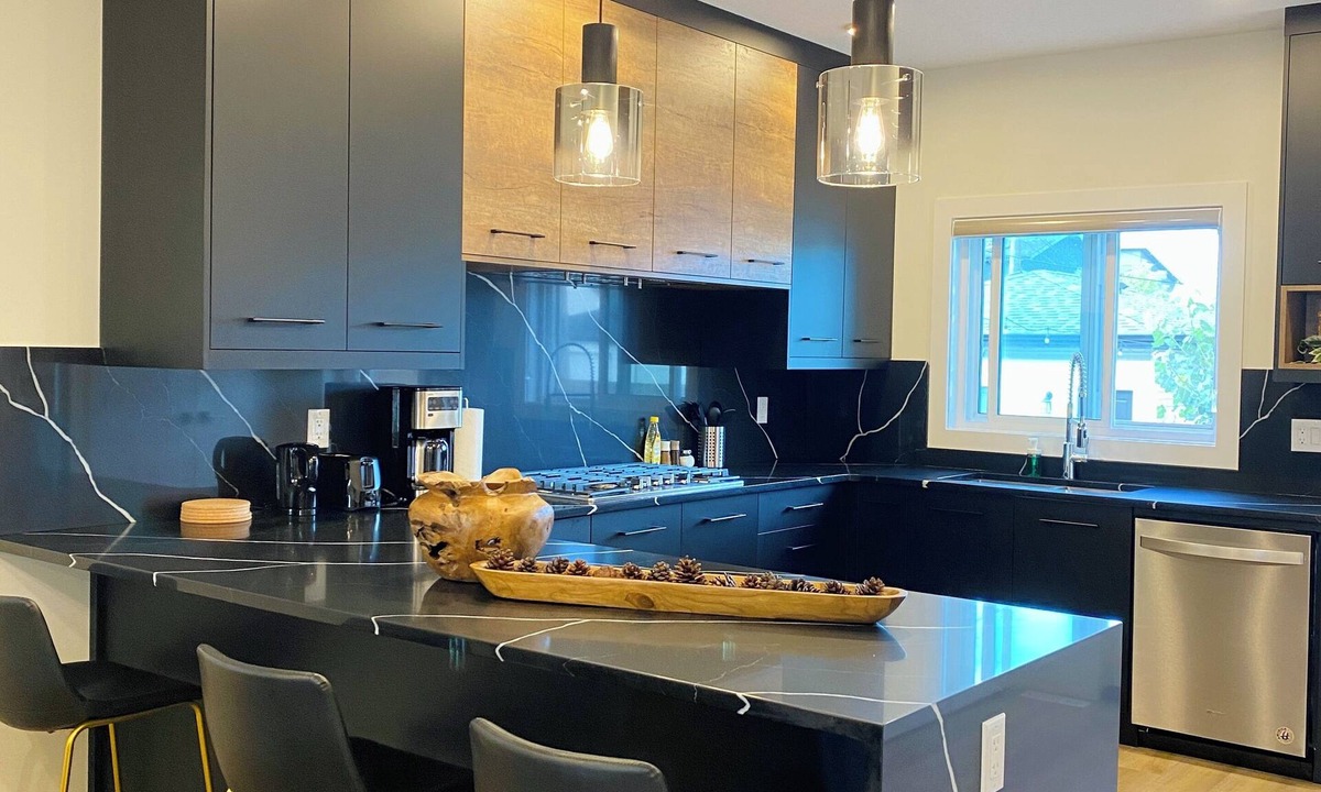 Jasper Place House | *LUXURY*AC*Family Friendly House*WEM*10Mins