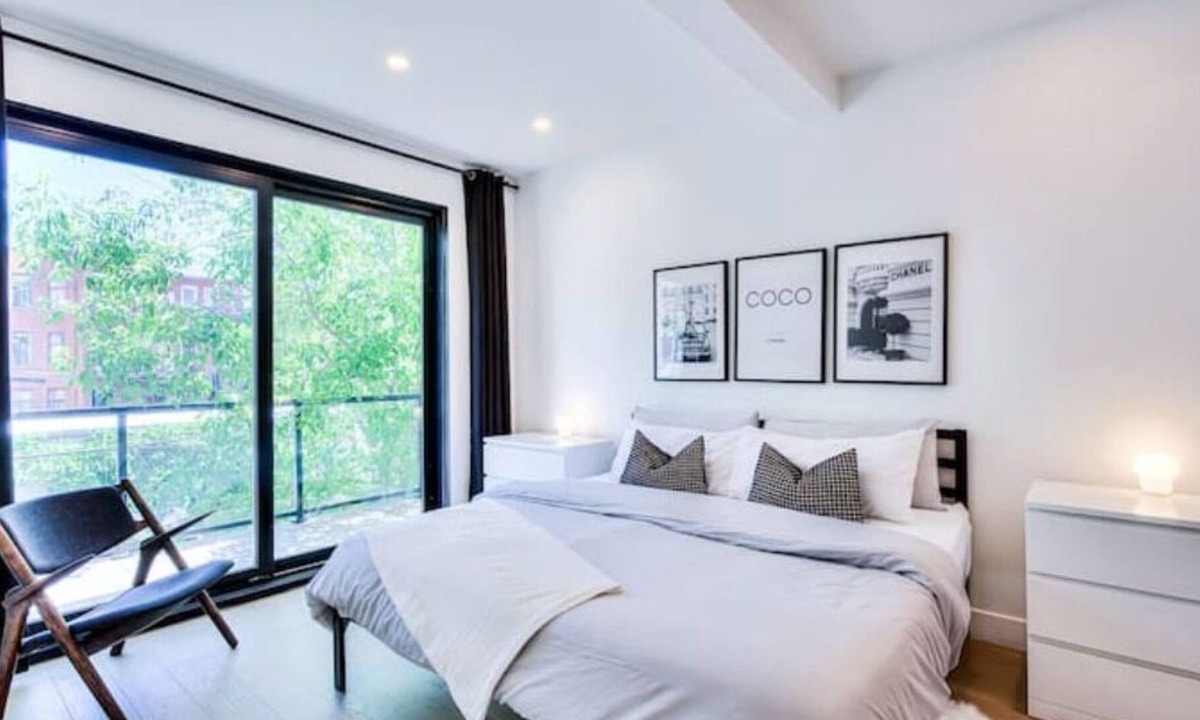 Plateau Mont Royal House | Luxury Modern Home in Trendy Le Plateau