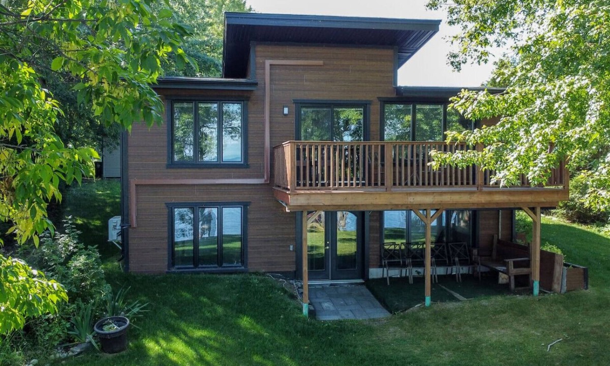 Roberval Cottage | Magnifique chalet au bord du Lac-Saint-Jean