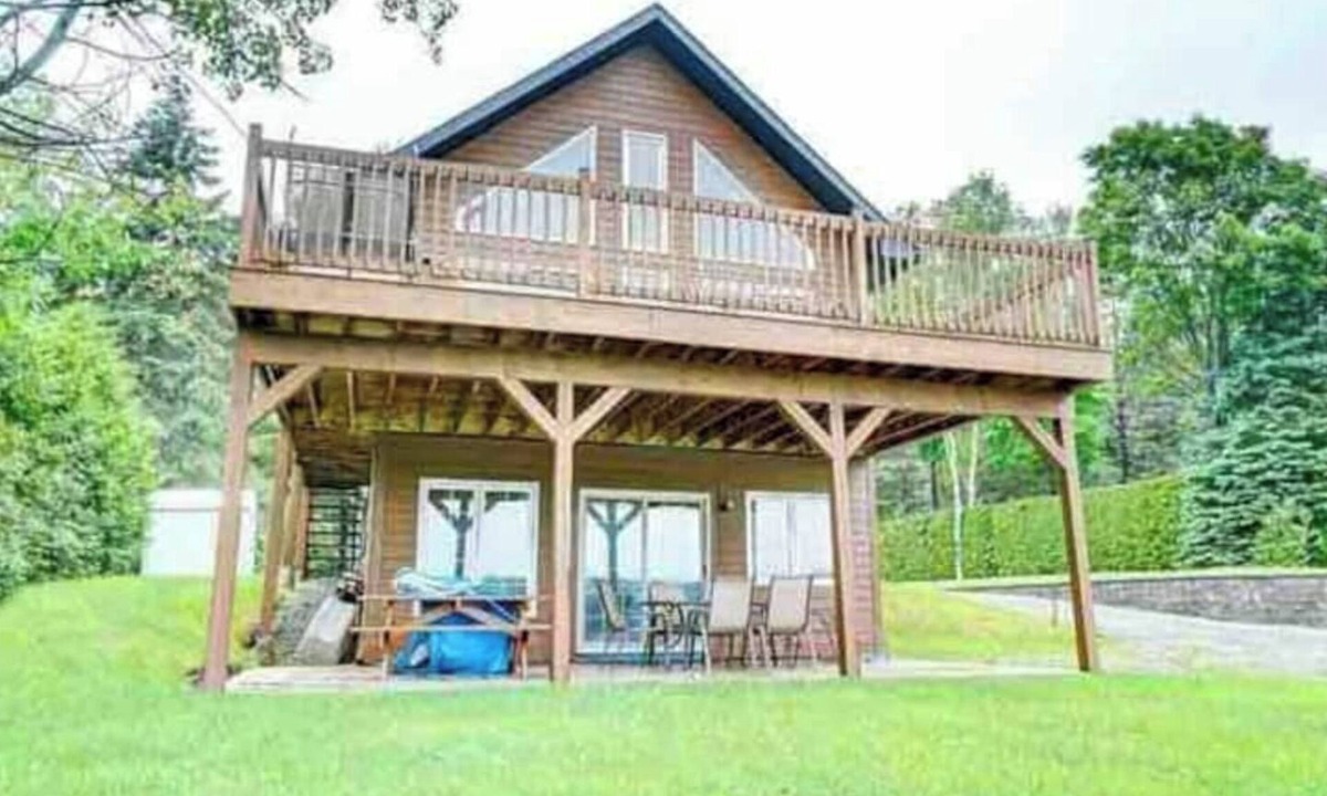 Lac-Simon Ski Chalet | Magnifique Chalet Style Scandinave au Bord du Lac-simon