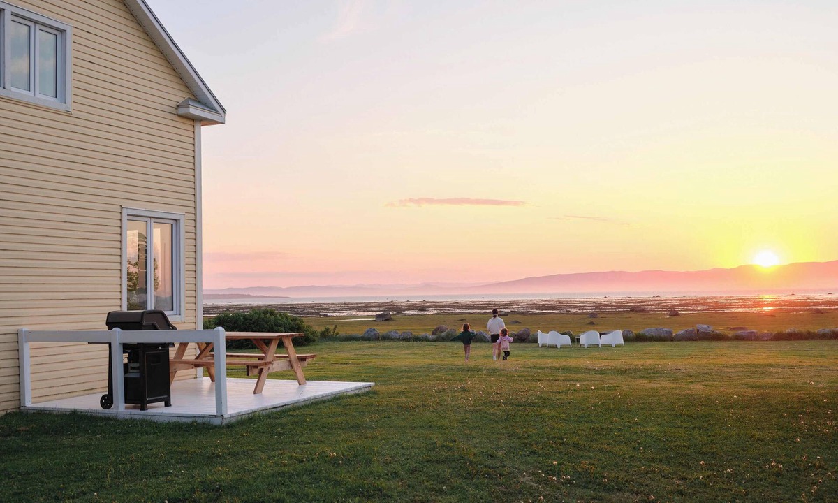 Saint-Germain House | Maison Fleuve - Kamouraska | Cottage on the banks of the St. Lawrence River