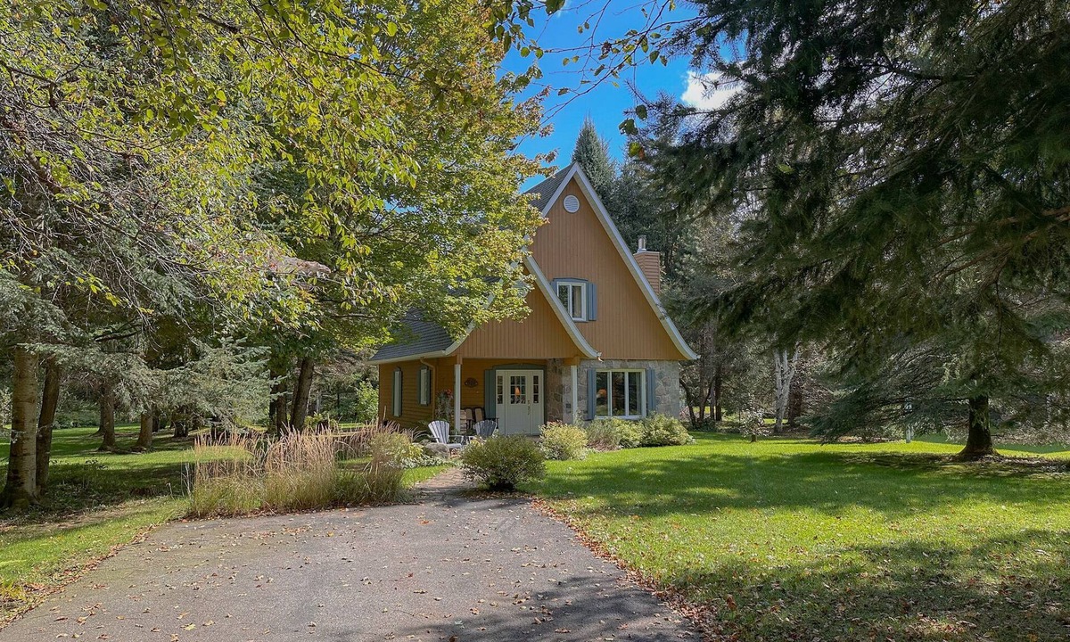 Mont-Tremblant House | Maison de Charme à Mont-tremblant à Louer du 15 Décembre au 30 Avril 2024