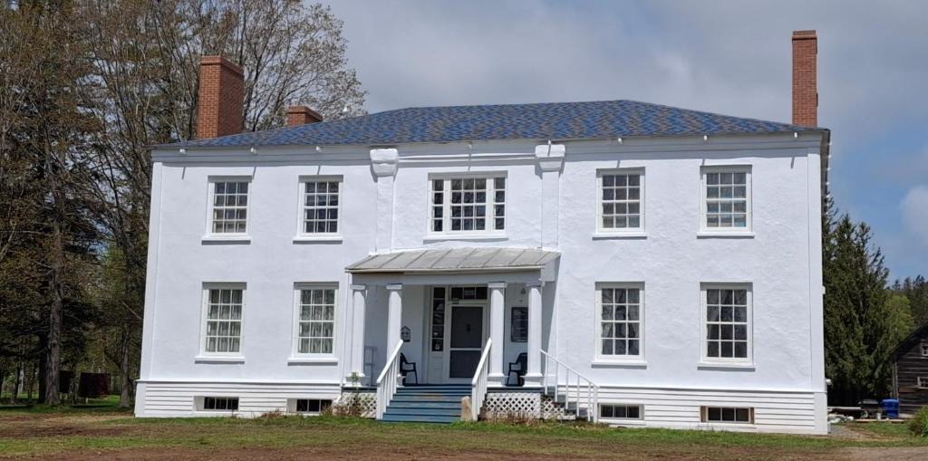 New Carlisle Bed & Breakfast | Manoir Hamilton