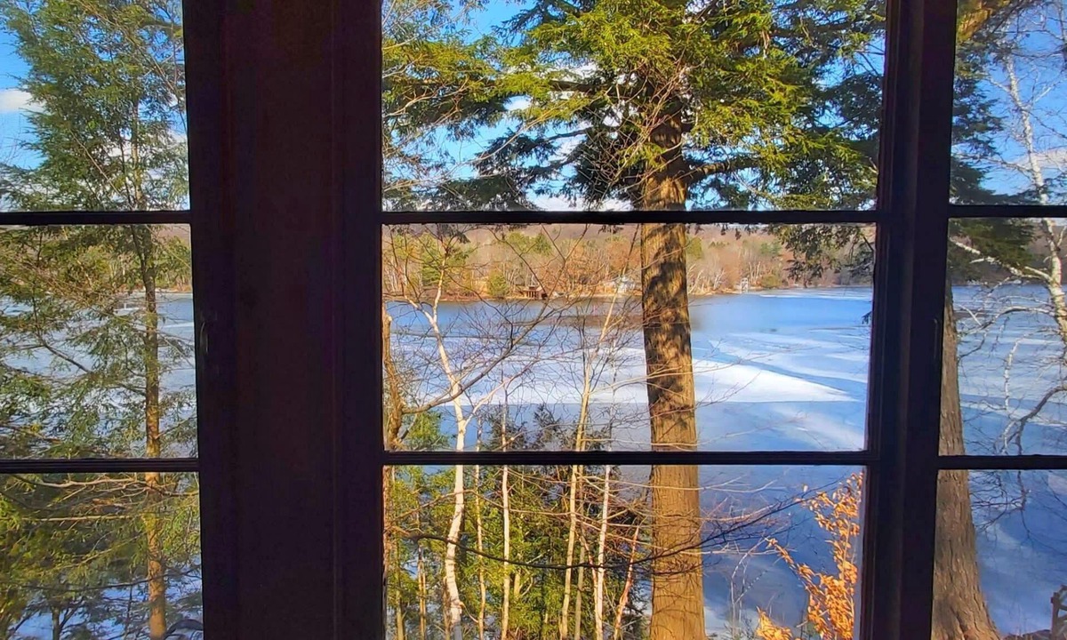 Lake of Bays House | Maple Cottage Summary