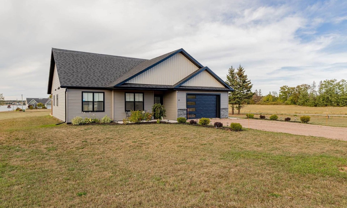 Rocky Point House | Marram House near Golf Courses & Hiking
