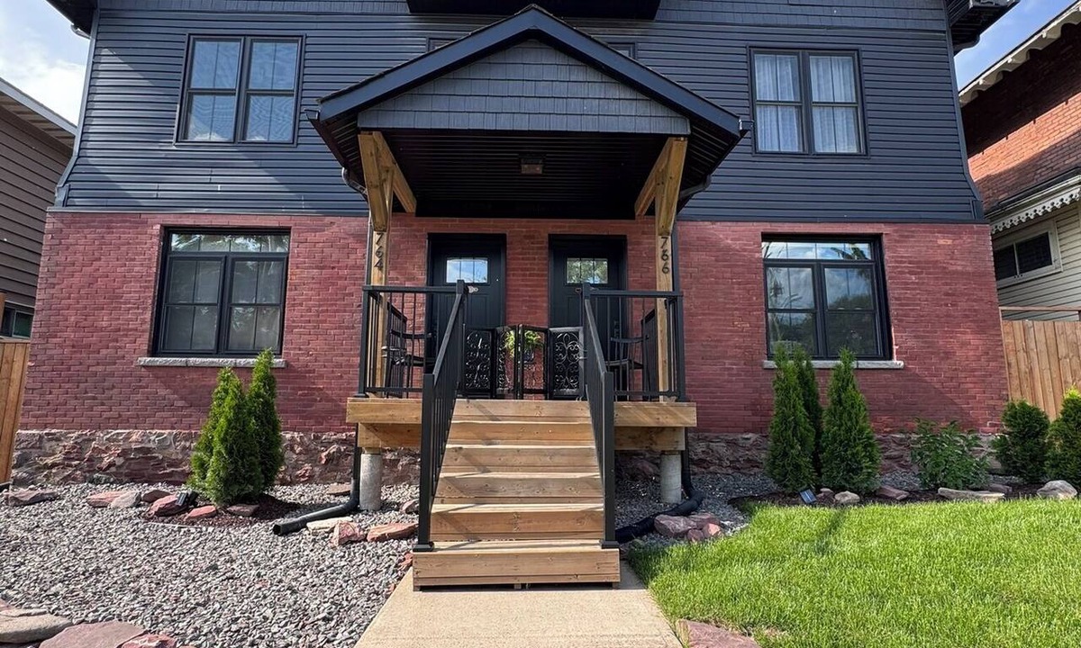 Algoma District Apartment | May’s Executive Townhouse for extended stays