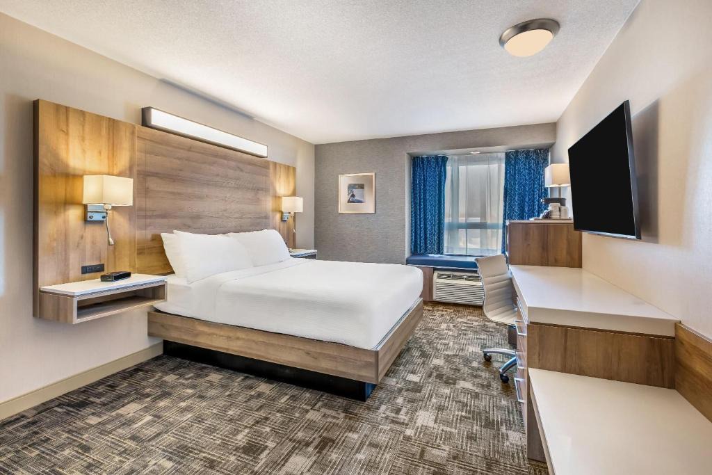 Timmins Hotel | Microtel Inn & Suites by Wyndham - Timmins