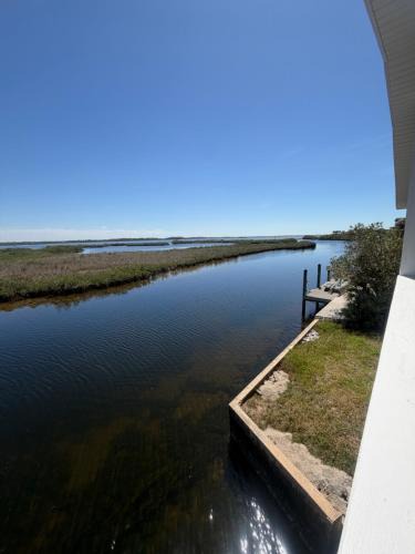 Pine Island House | Modern Beach house
