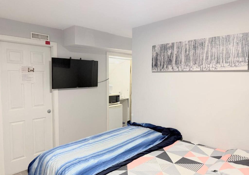 Delta House | Modern Ensuite Studio Own Entrance Self Check-in