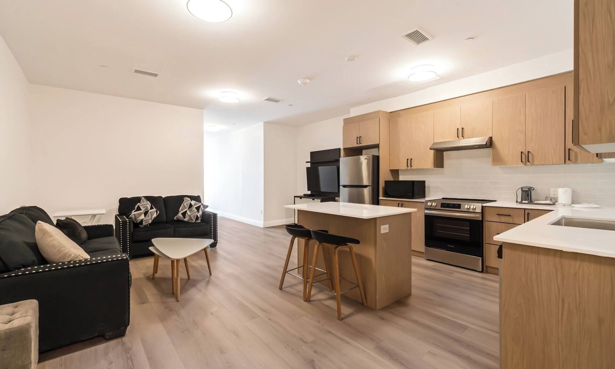 Rouge Apartment | Modern Fully Furnished 2 Bedroom Apartment Unit 9
